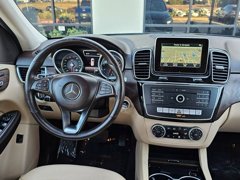 Used 2018 Mercedes-Benz GLE 350 image 21