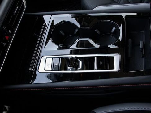 New 2026 Volkswagen Atlas Peak Edition image 21