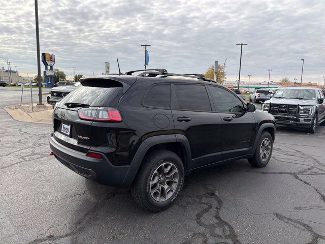 Used 2021 Jeep Cherokee Trailhawk AWD/4WD image 5