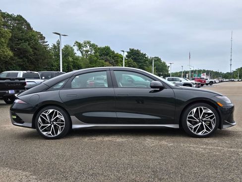 Used 2023 Hyundai Ioniq 6 SEL AWD/4WD image 7