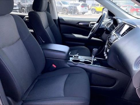 Used 2020 Nissan Pathfinder S AWD/4WD image 7