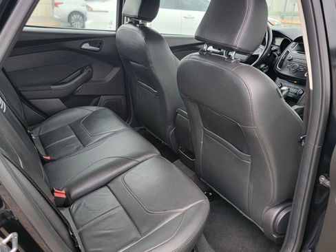 Used 2016 Ford Focus SE w/ Equipment Group 201A image 11