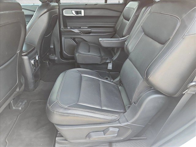 Used 2020 Ford Explorer Limited RWD image 18