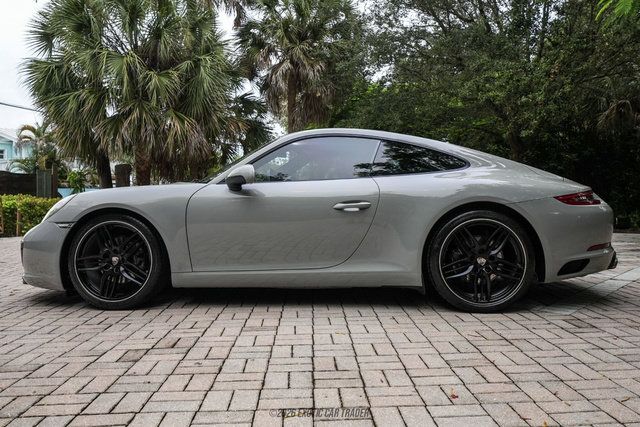 Used 2019 Porsche 911 Carrera RWD image 3