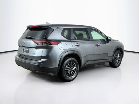 Used 2026 Nissan Rogue SV AWD/4WD image 9