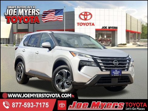 Used 2024 Nissan Rogue SV AWD/4WD image 1