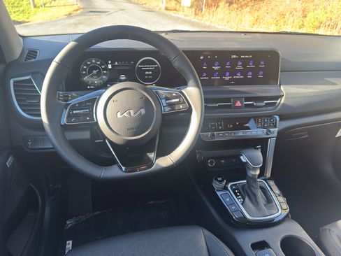 New 2026 Kia Seltos SX image 10