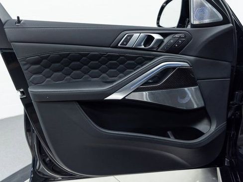 Used 2025 BMW X6 M Competition w/ Executive Package image 11