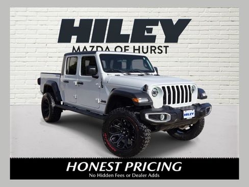 Used 2023 Jeep Gladiator Sport w/ Trailer Tow Package AWD/4WD image 1