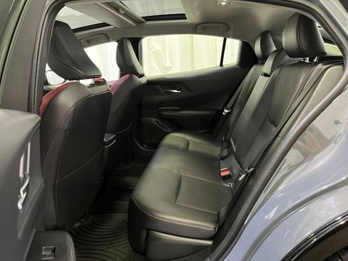 Certified 2024 Toyota Prius Prime Premium FWD image 11