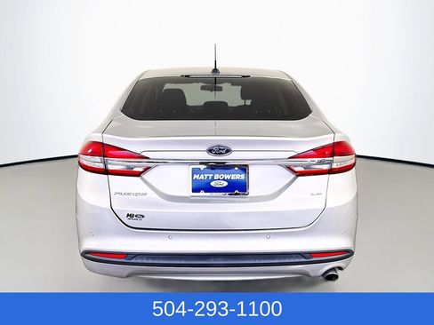 Certified 2018 Ford Fusion SE w/ Fusion SE Technology Package FWD image 8