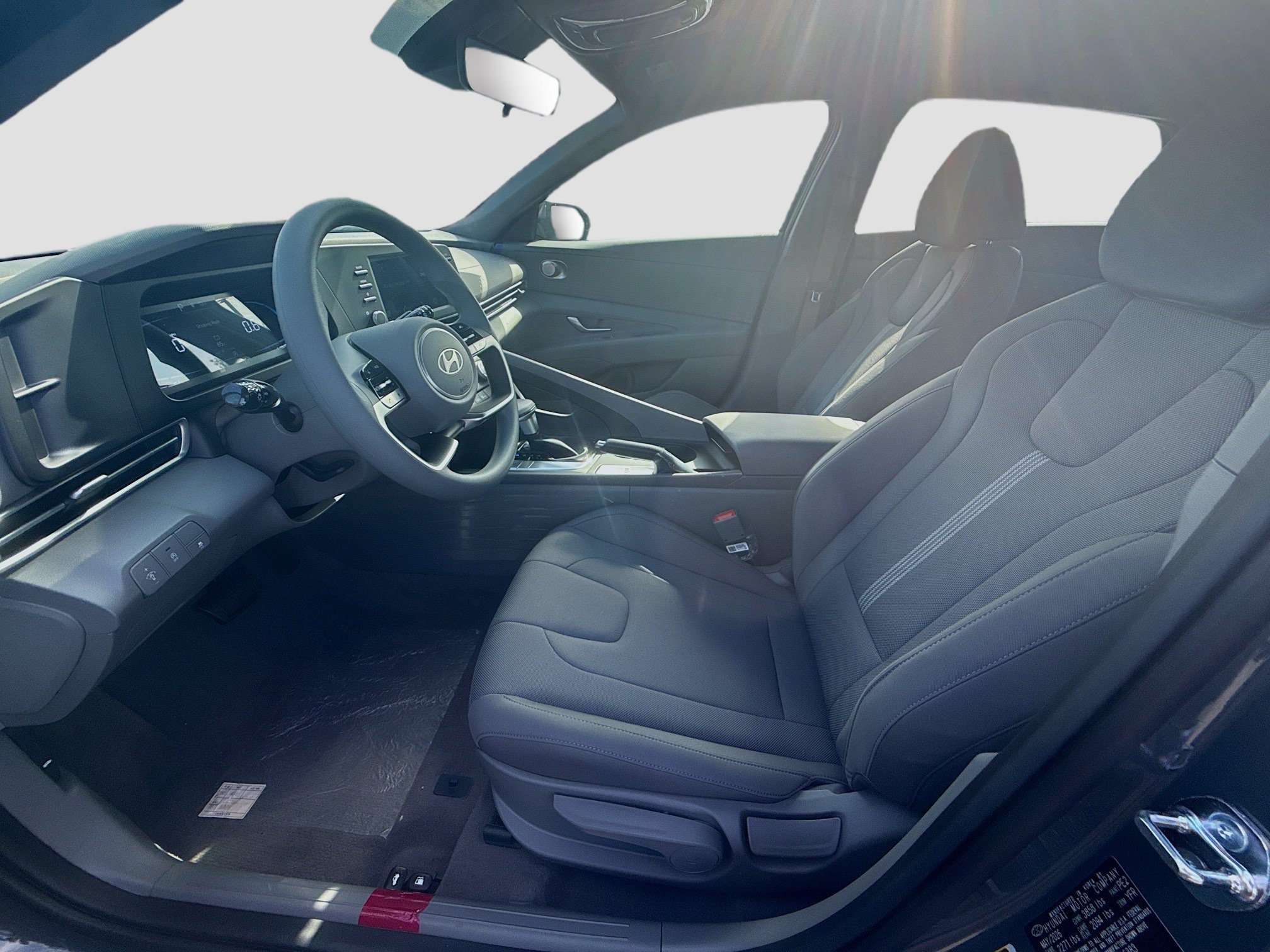 New 2026 Hyundai Elantra SE FWD image 14
