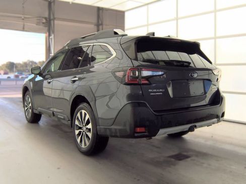 Used 2023 Subaru Outback Touring XT AWD/4WD image 5