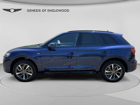 Used 2024 Audi Q5 2.0T Premium w/ Summer of Audi Package AWD/4WD image 13