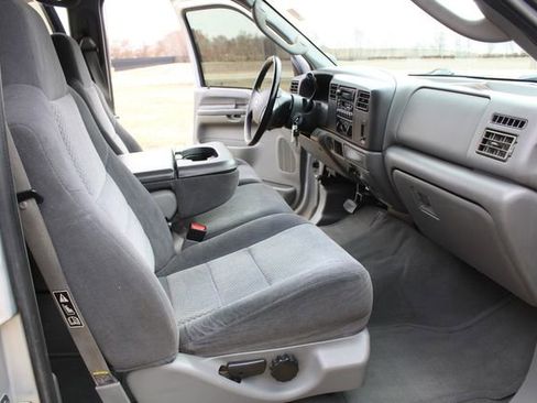 Used 2003 Ford F250 XLT image 22