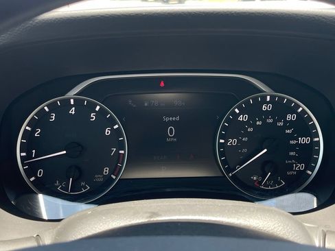 Used 2025 Nissan Frontier SV RWD image 25