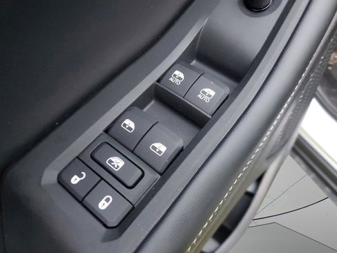 New 2025 Jeep Grand Cherokee Altitude RWD image 31