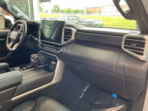 Used 2023 Toyota Sequoia Platinum AWD/4WD image 16