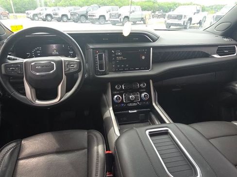 Used 2023 GMC Yukon Denali w/ Max Trailering Package AWD/4WD image 6