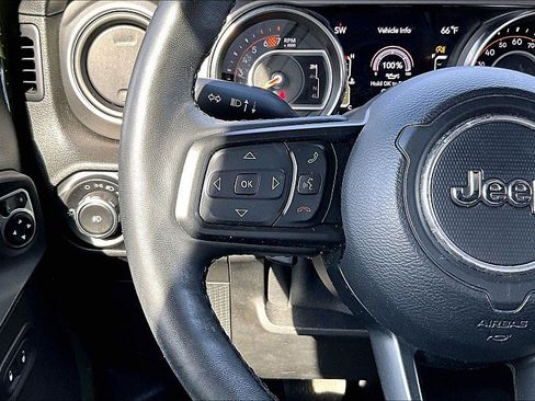 Used 2021 Jeep Wrangler Unlimited Sport AWD/4WD image 18