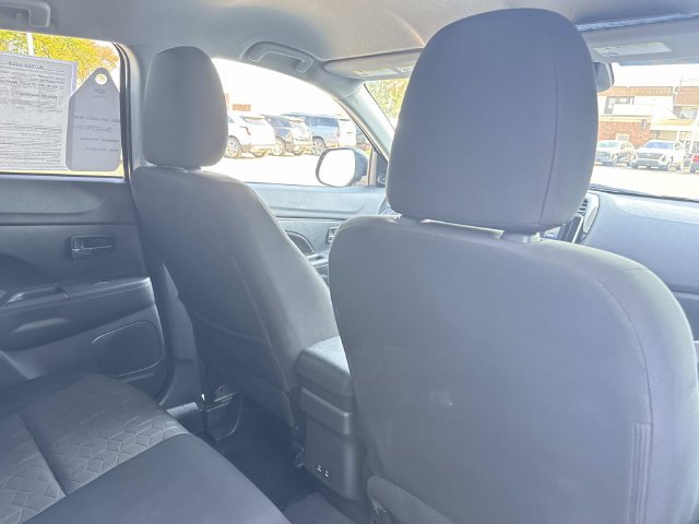 Used 2026 Mitsubishi Outlander Sport ES AWD/4WD image 22