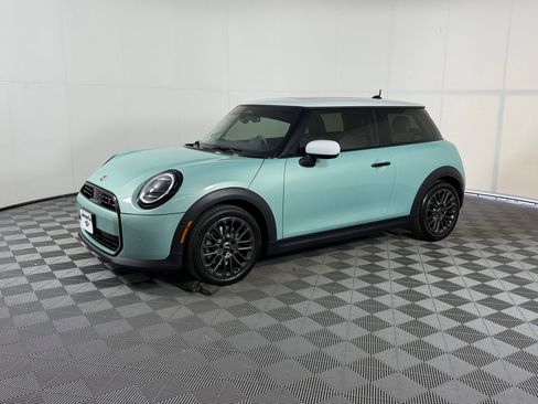 Used 2025 MINI Cooper S FWD image 1