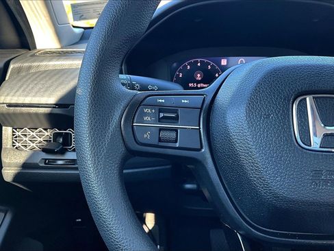 Certified 2025 Honda Accord LX image 19