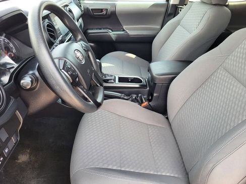 Used 2022 Toyota Tacoma SR image 10