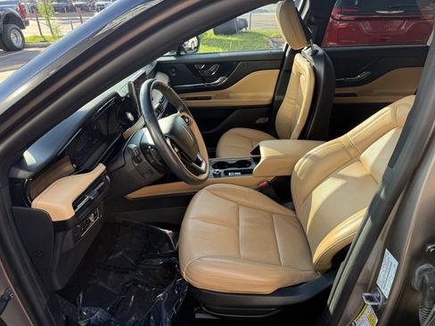 Used 2020 Lincoln Corsair Reserve w/ Equipment Group 201A image 16