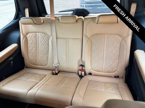 Used 2022 Jeep Grand Wagoneer Series III AWD/4WD image 8