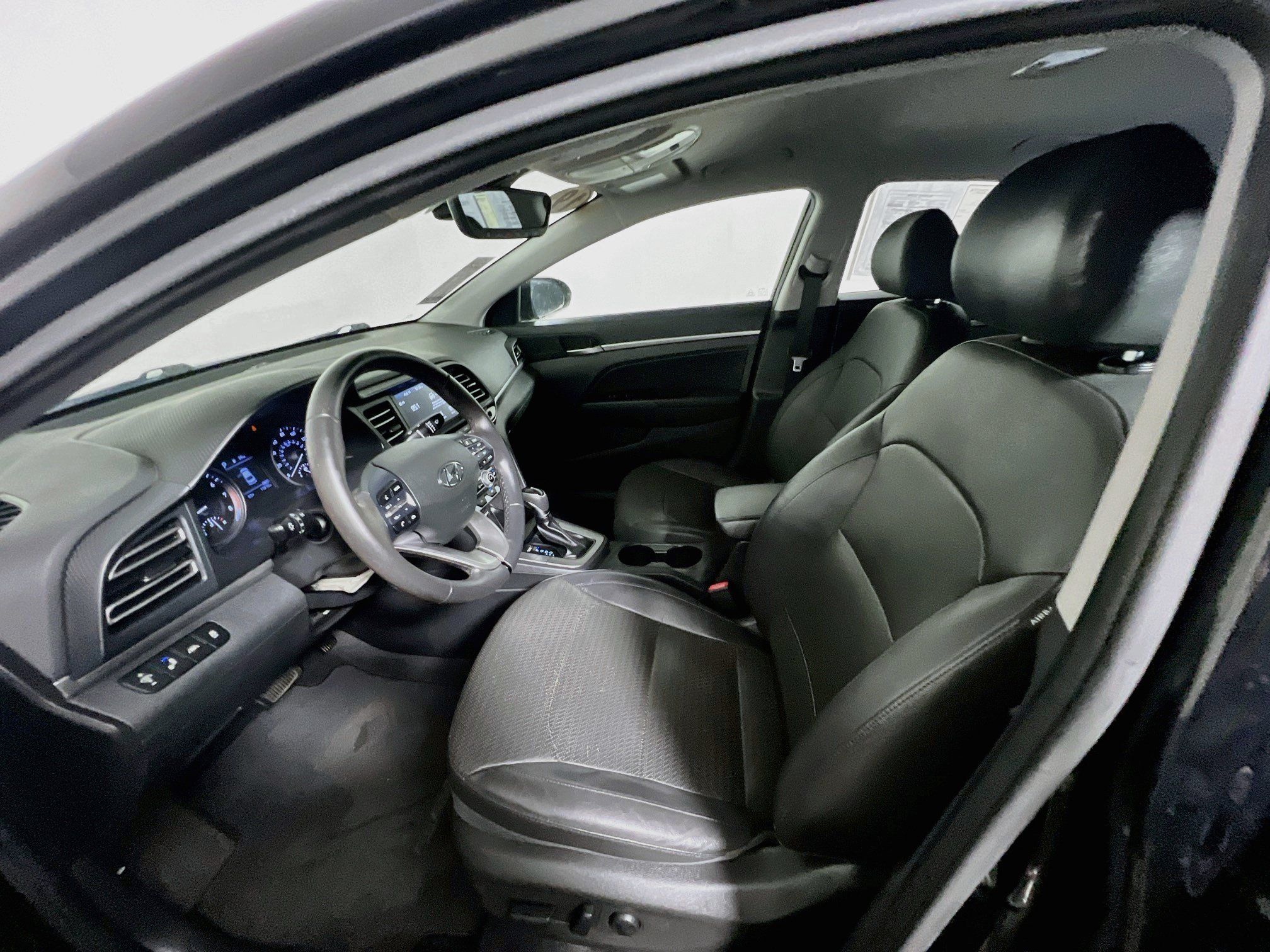 Used 2019 Hyundai Elantra Limited w/ Cargo Package FWD image 14