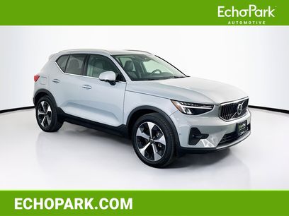Used 2025 Volvo XC40 B5 Plus