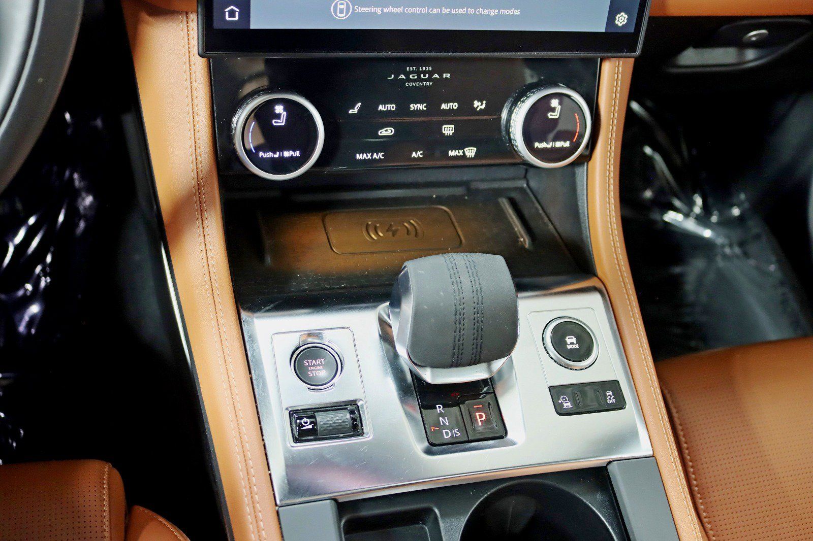 Used 2025 Jaguar F-PACE R-Dynamic S AWD/4WD image 24