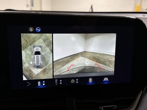 New 2026 Chevrolet Equinox LT w/ Safety and Technology Package AWD/4WD image 15