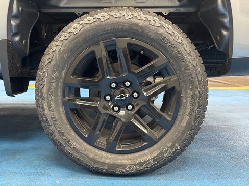 New 2026 Chevrolet Silverado 1500 Custom Trail Boss w/ Turbomax Blackout Package image 16