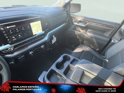 New 2026 GMC Sierra 1500 SLE w/ Preferred Package RWD image 21