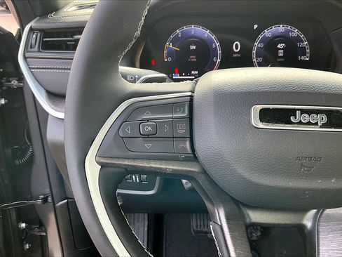 New 2026 Jeep Grand Cherokee Limited image 29