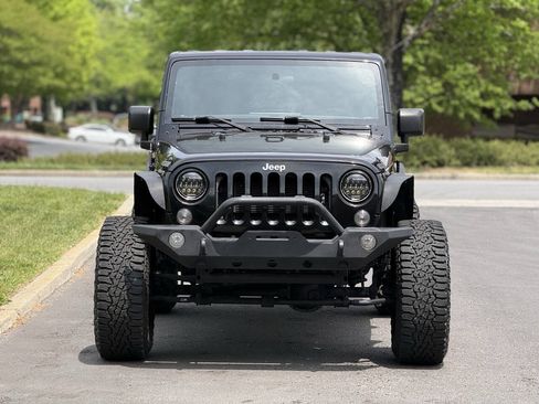 Used 2015 Jeep Wrangler Sport AWD/4WD image 4