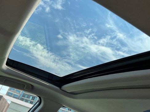 Used 2019 Honda Civic EX-L image 18