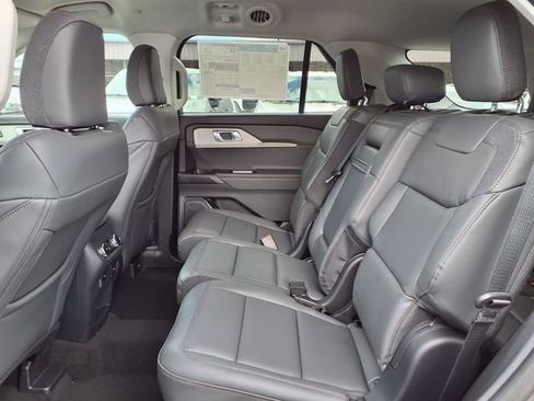 New 2026 Ford Explorer Active w/ Active Comfort Package RWD image 9