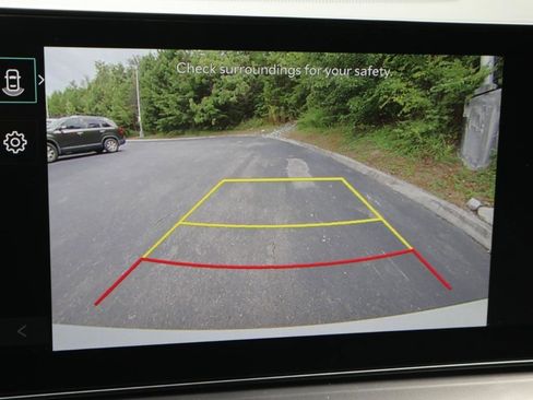 New 2025 Kia Sorento LX image 10