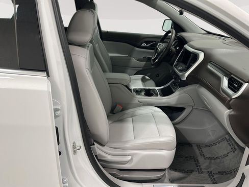 Used 2023 GMC Acadia SLT image 24