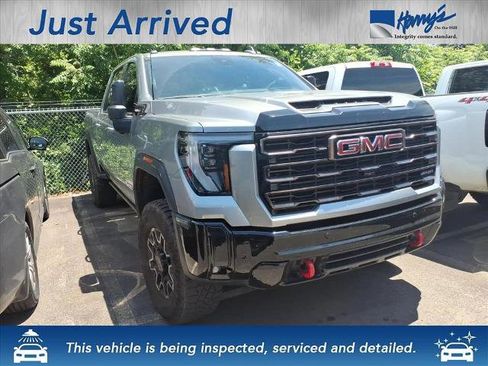 Certified 2025 GMC Sierra 2500 AT4X AWD/4WD image 3