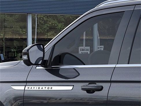 New 2025 Lincoln Navigator L Reserve AWD/4WD image 20