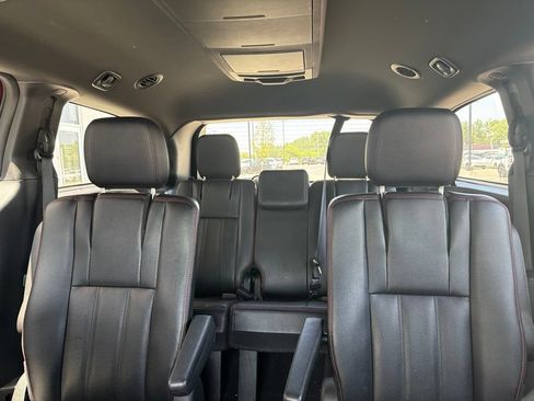 Used 2018 Dodge Grand Caravan GT FWD image 7
