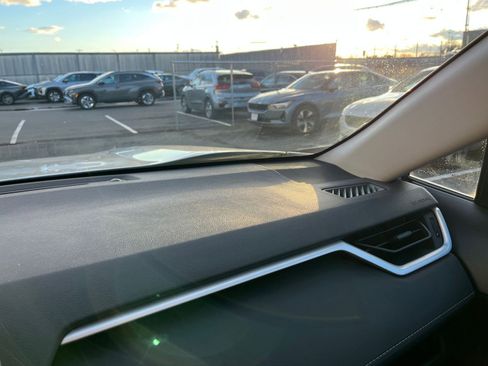 Used 2025 Toyota RAV4 XLE image 34