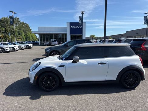 Used 2024 MINI Cooper S FWD image 2