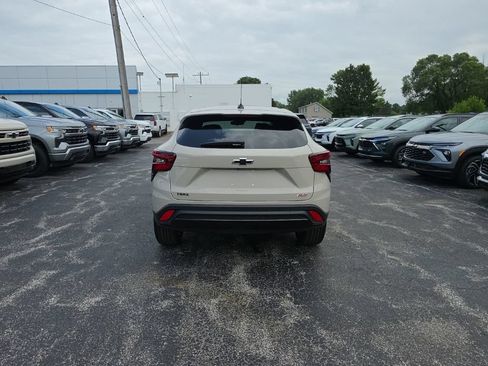 New 2026 Chevrolet Trax RS w/ Driver Confidence Package FWD image 6