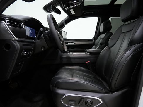 Used 2023 Jeep Wagoneer Series II w/ Convenience Group I image 11