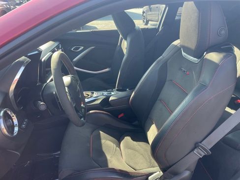 Used 2018 Chevrolet Camaro ZL1 image 2